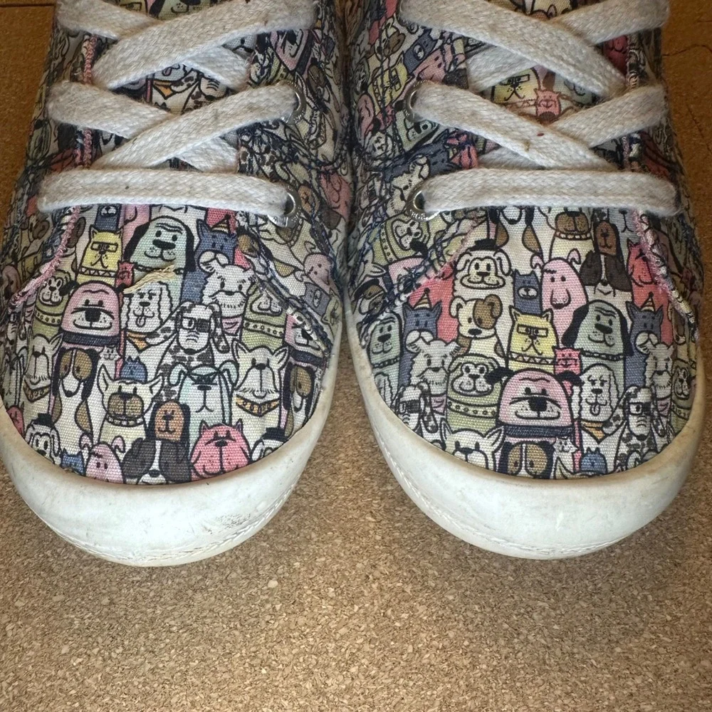 Skechers BOBS Beach Bingo Sneakers Womens 8 Multi Dog Print Canvas Memory Foam
